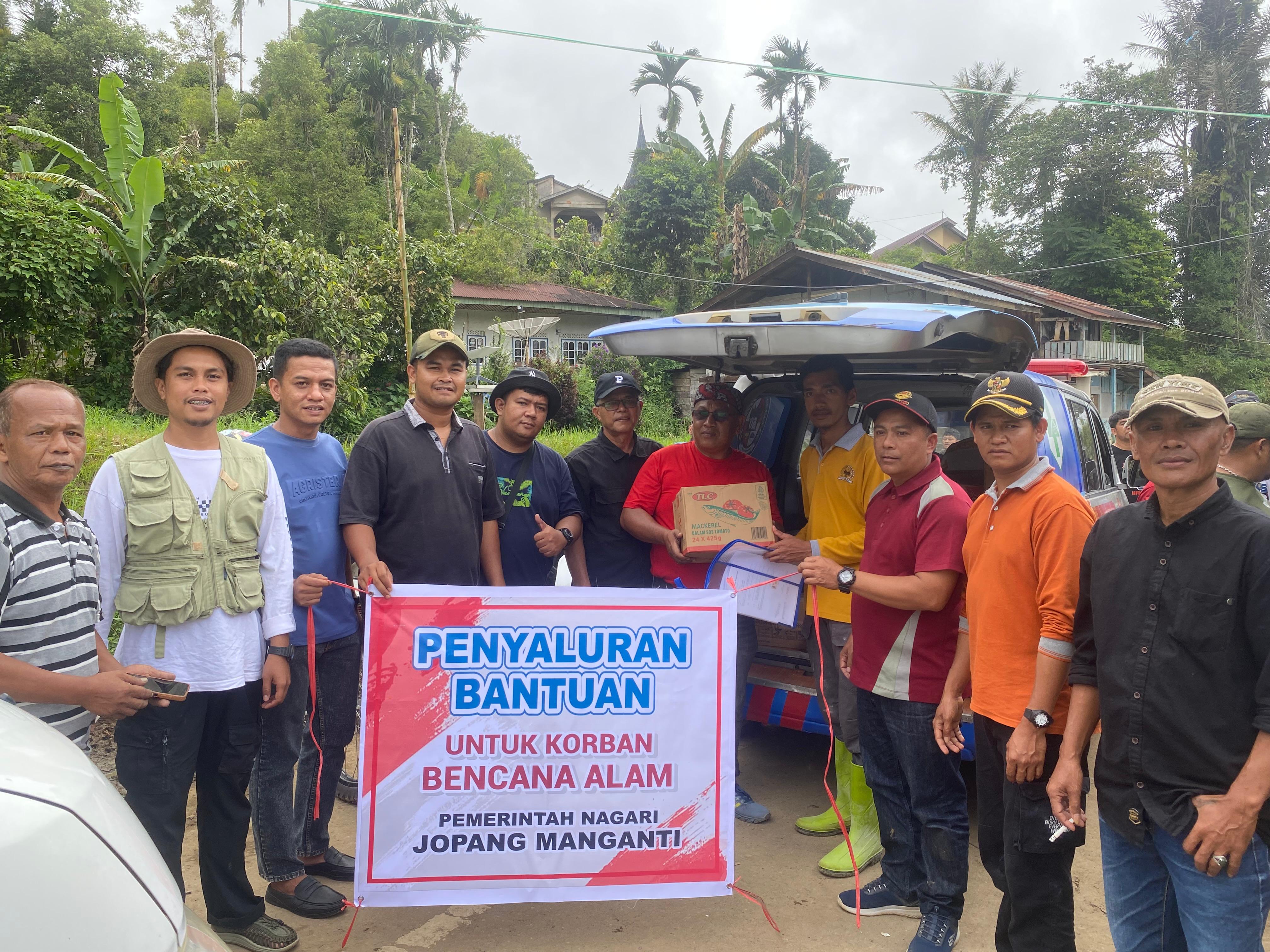 nagari-jopang-manganti-salurkan-bantuan-bencana-alam-ke-jorong-aia-angek