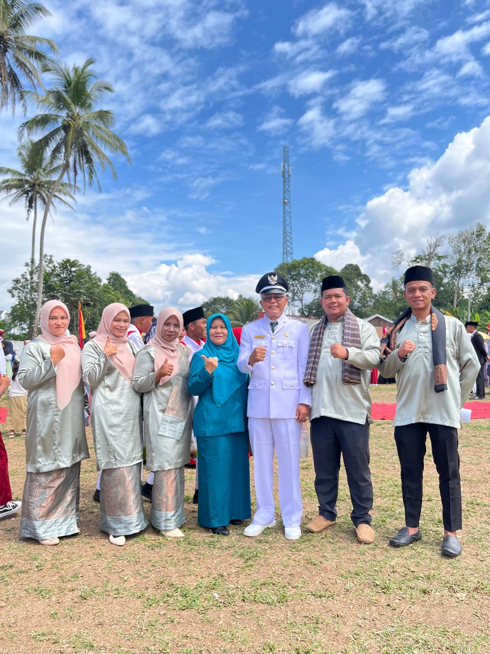 meriah-dan-khidmat-upacara-hut-ke-80-ri-digelar-di-kecamatan-mungka